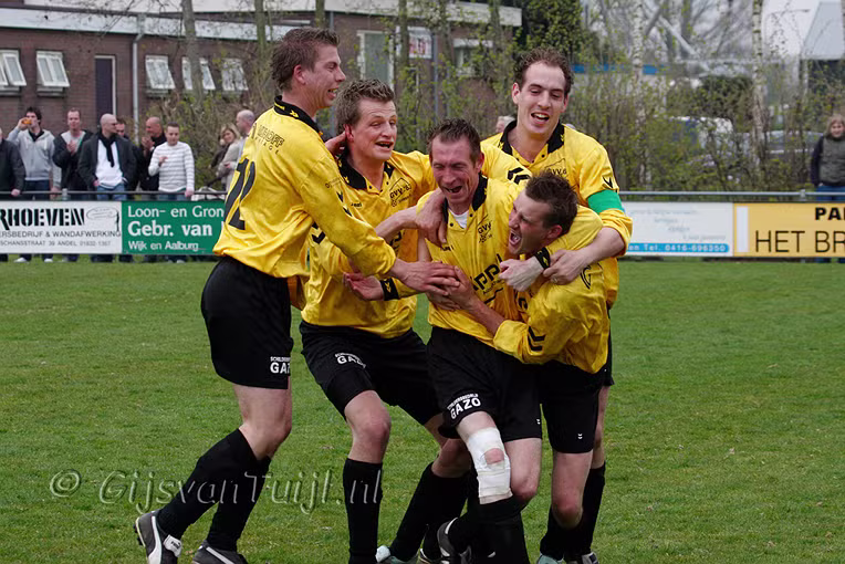 2008_04_19 Lo Noad32 - GVV63 1 - 1