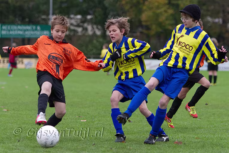 2012_11_03 Lo GVV'63 D2 - Hurwenen D3 2 - 0