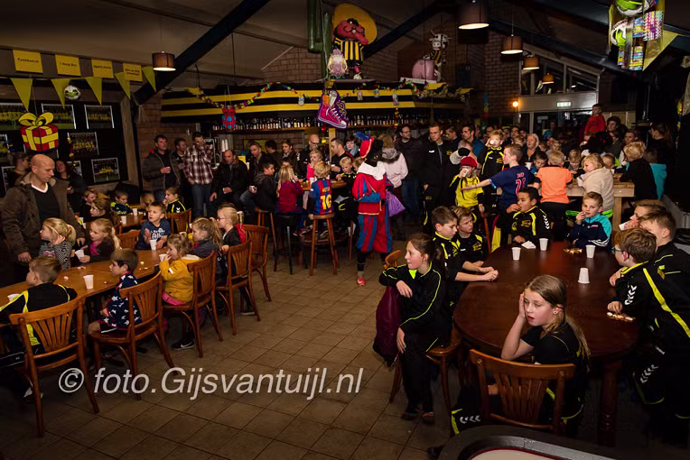 2017_11_29 Pieten training Gr club actie