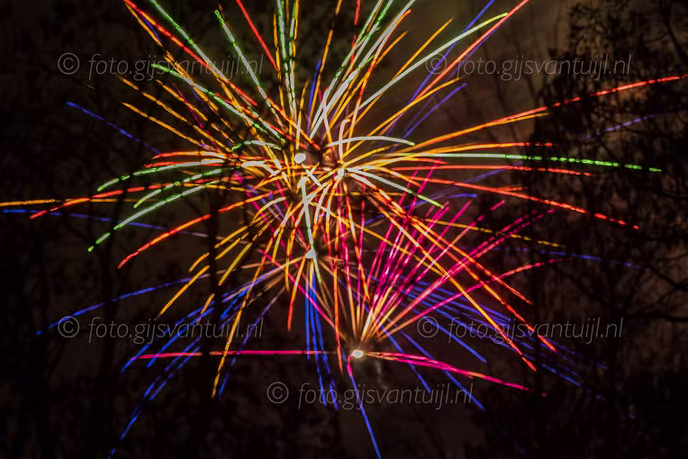 2026_01_01 Vuurwerk rond omze Woning