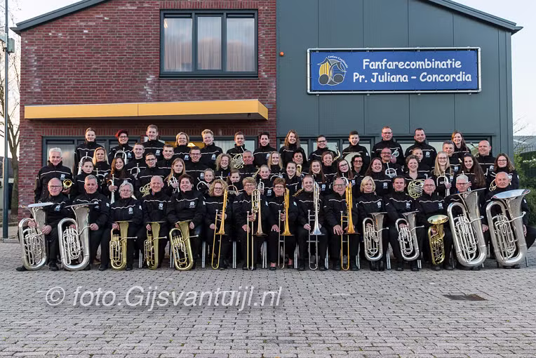 2017_04_10 Lo Fanfare Juliana Concordia