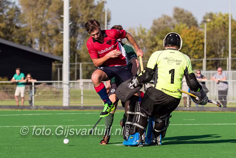 2017_10_15 MHC Bomm H1 - GilzeRijen H1 14-0